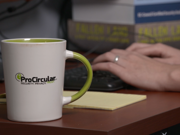 procircular mug